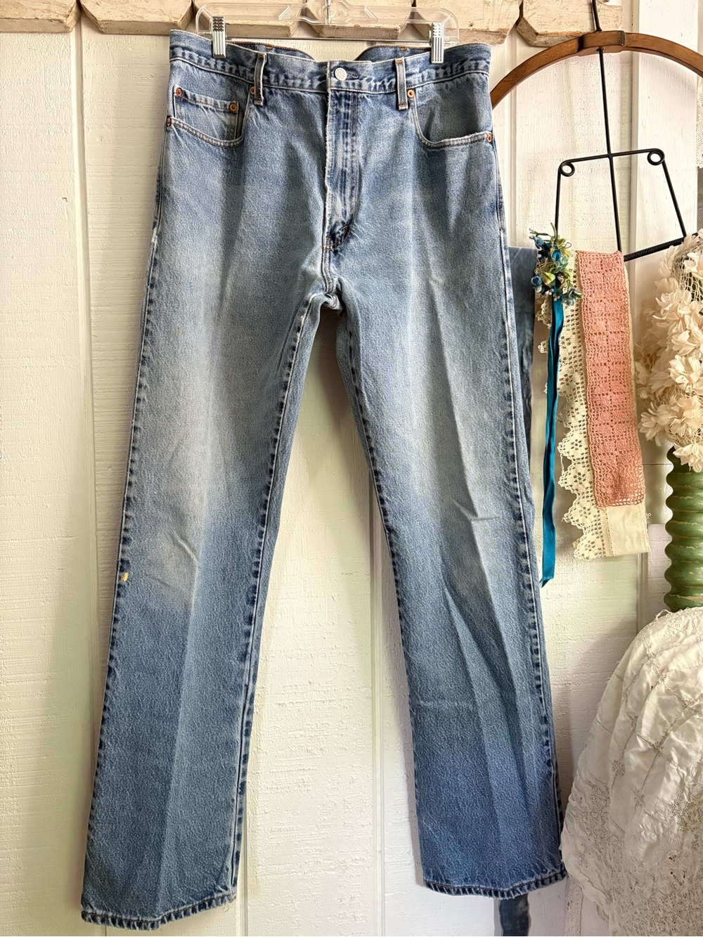 Mens Levi’s 517 Bootcut Jeans 18 inch waist
